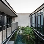 Five Stars Alcantara Lofts Apartment