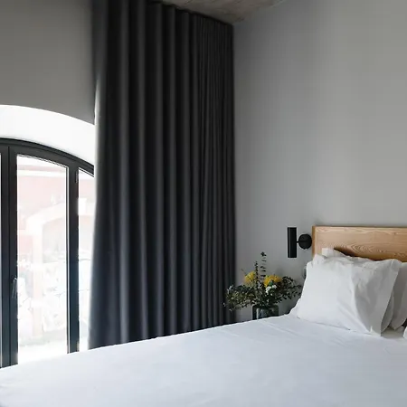 Five Stars Alcantara Lofts דירה *