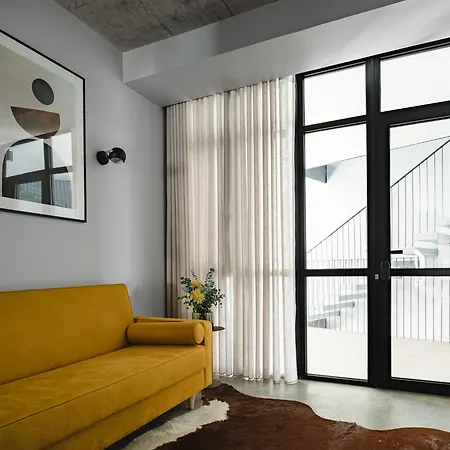 Five Stars Alcantara Lofts