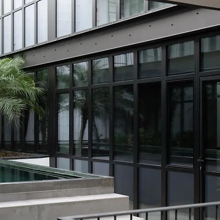 Апартаменти Five Stars Alcantara Lofts